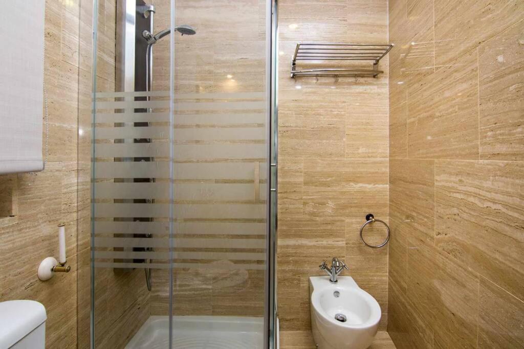 Eco Center Granatensis Catedral 2 Habitaciones Free Parking Granada Exterior foto