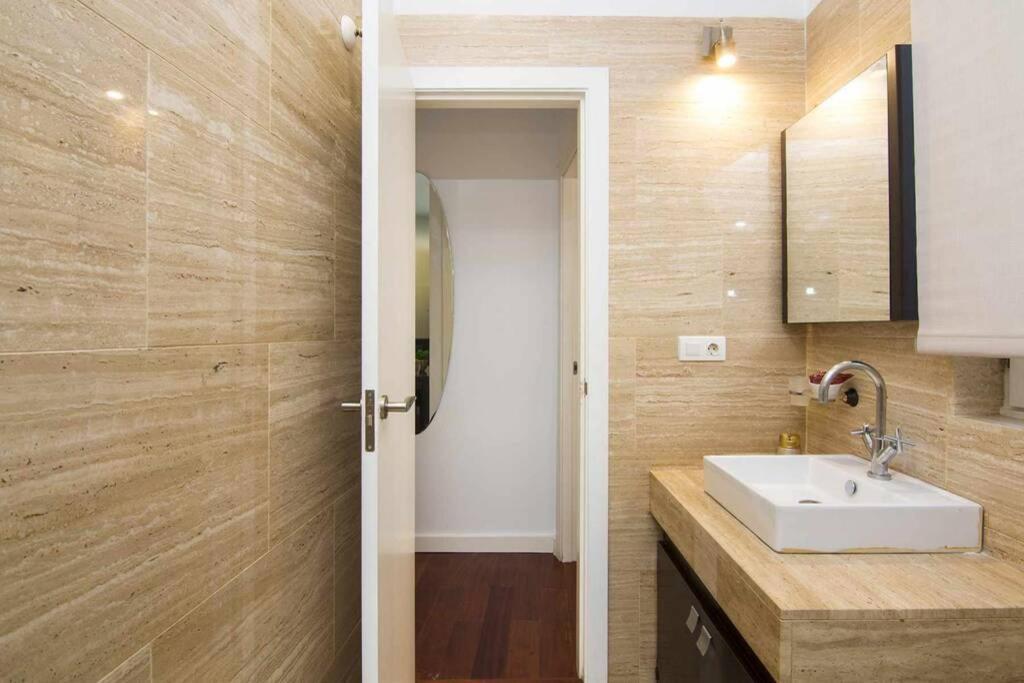 Eco Center Granatensis Catedral 2 Habitaciones Free Parking Granada Exterior foto